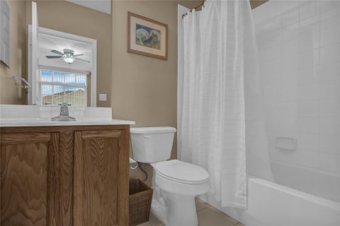 Townhouse in Vero Beach, Florida 3 bedrooms, 157.93 sq.m. № 913850 - photo 1