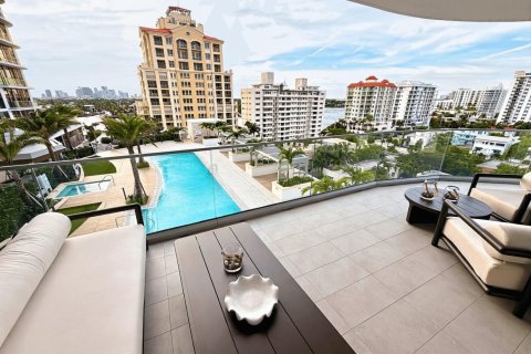 Condominio en alquiler en Fort Lauderdale, Florida, 3 dormitorios, 156.26 m2 № 2175500 - foto 3