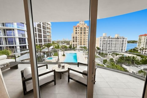 Condominio en alquiler en Fort Lauderdale, Florida, 3 dormitorios, 156.26 m2 № 2175500 - foto 2