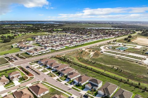 Купить виллу или дом в Гроувленд, Флорида 7 комнат, 139.35м2, № 1717017 - фото 2