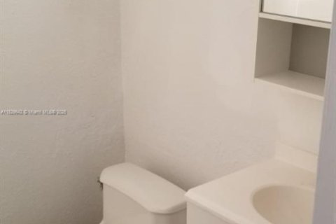 Condo in Miami, Florida  № 1934360 - photo 9