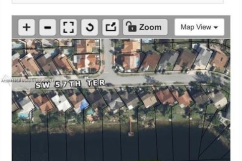 House in Miami, Florida 5 bedrooms, 235.69 sq.m. № 1766395 - photo 23