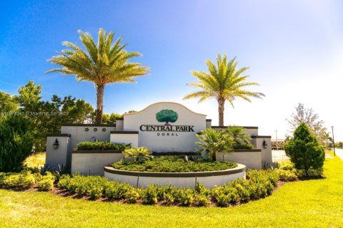 Copropriété à louer à Doral, Floride: 3 chambres, 126.72 m2 № 1921596 - photo 17