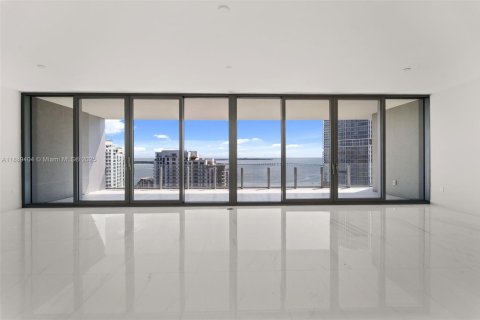 Condominio en alquiler en Miami, Florida, 3 dormitorios, 225.01 m2 № 1947918 - foto 12