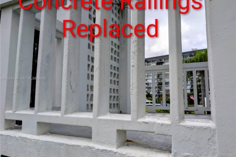 Купить кондоминиум в Помпано-Бич, Флорида 2 спальни, 92.9м2, № 1792455 - фото 27