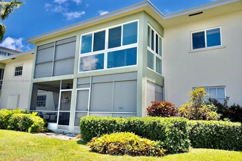 Condo in Pompano Beach, Florida, 2 bedrooms  № 1792455 - photo 3
