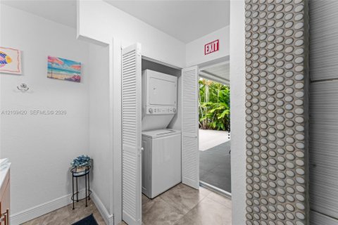 House in Hollywood, Florida 2 bedrooms, 95.97 sq.m. № 2426078 - photo 28