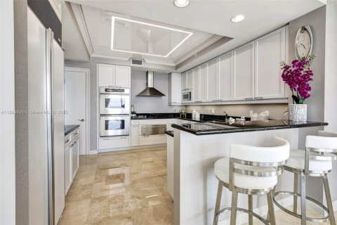 Купить кондоминиум в Авентура, Флорида 3 спальни, 303.23м2, № 1352079 - фото 16