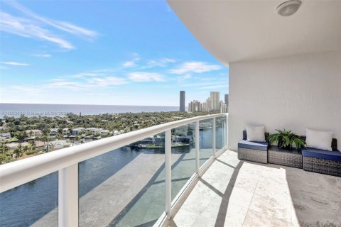 Купить кондоминиум в Авентура, Флорида 3 спальни, 303.23м2, № 1352079 - фото 12
