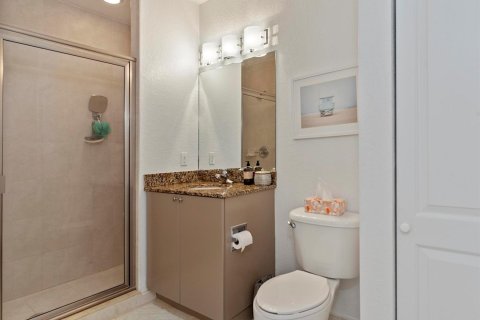 Condo in Hollywood, Florida, 2 bedrooms № 2175621 - photo 20