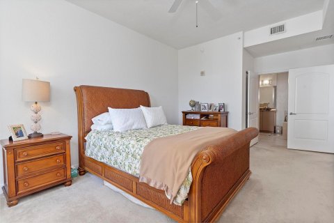 Condo in Hollywood, Florida, 2 bedrooms № 2175621 - photo 27