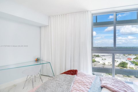 Condo in Sunrise, Florida, 2 bedrooms  № 1867729 - photo 2