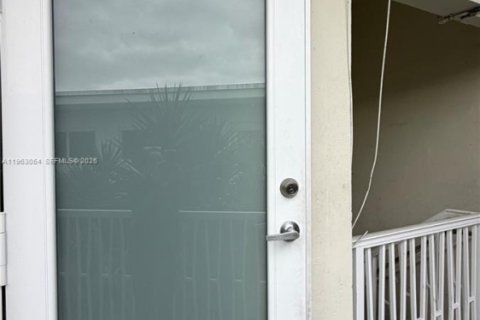 Copropriété à louer à Miami Beach, Floride: 2 chambres, 65.12 m2 № 2025774 - photo 7
