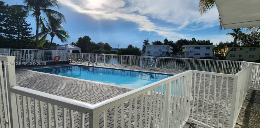 Condo à Miami Beach, Floride, 2 chambres  № 2025774