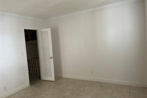Copropriété à vendre à Pompano Beach, Floride: 2 chambres, 105.91 m2 № 2084329 - photo 16