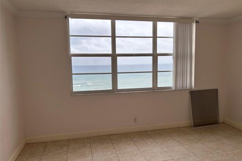 Copropriété à vendre à Pompano Beach, Floride: 2 chambres, 105.91 m2 № 2084329 - photo 8