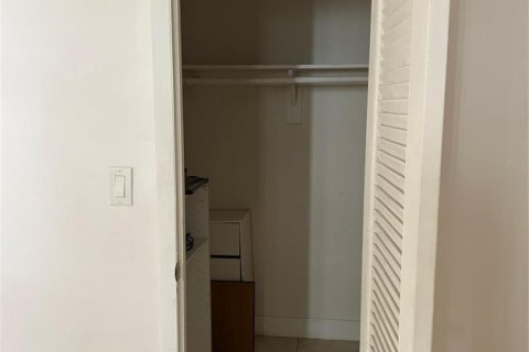 Copropriété à vendre à Pompano Beach, Floride: 2 chambres, 105.91 m2 № 2084329 - photo 15