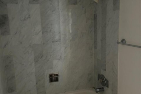 Copropriété à vendre à Pompano Beach, Floride: 2 chambres, 105.91 m2 № 2084329 - photo 12