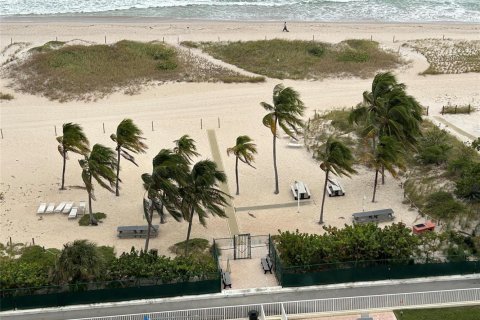 Copropriété à vendre à Pompano Beach, Floride: 2 chambres, 105.91 m2 № 2084329 - photo 18