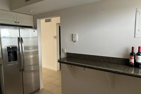 Copropriété à vendre à Pompano Beach, Floride: 2 chambres, 105.91 m2 № 2084329 - photo 6