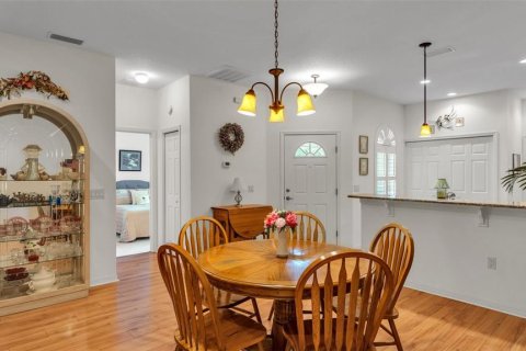 House in Winter Haven, Florida 2 bedrooms, 114.36 sq.m. № 1899512 - photo 12