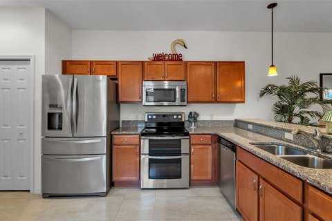House in Winter Haven, Florida 2 bedrooms, 114.36 sq.m. № 1899512 - photo 8