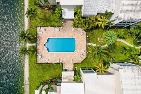 Condo in Cutler Bay, Florida, 2 bedrooms  № 1809539 - photo 22