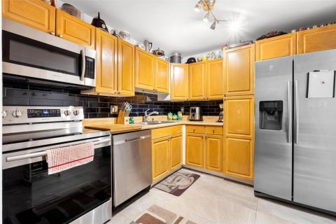 Condo in Cutler Bay, Florida, 2 bedrooms  № 1809539 - photo 6