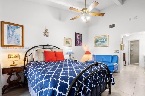 Condo in Cutler Bay, Florida, 2 bedrooms  № 1809539 - photo 9