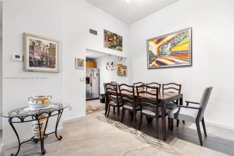 Condo in Cutler Bay, Florida, 2 bedrooms  № 1809539 - photo 5