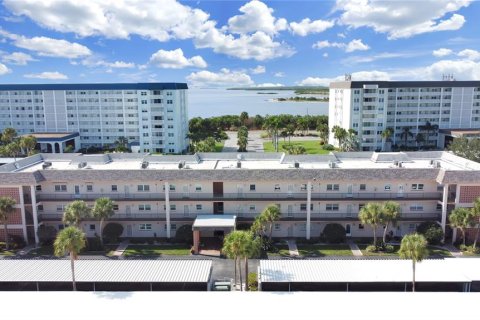 Condominio en venta en Dunedin, Florida, 2 dormitorios, 102.19 m2 № 710013 - foto 1