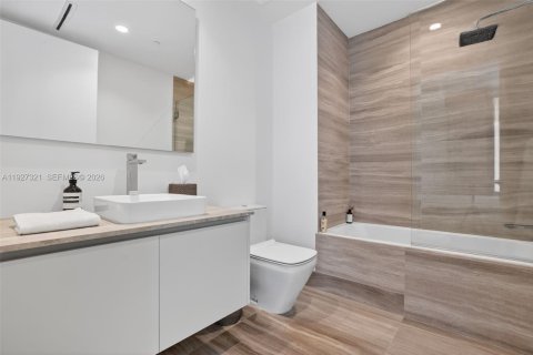 Condominio en venta en Miami Beach, Florida, 2 dormitorios, 115.66 m2 № 2088485 - foto 17