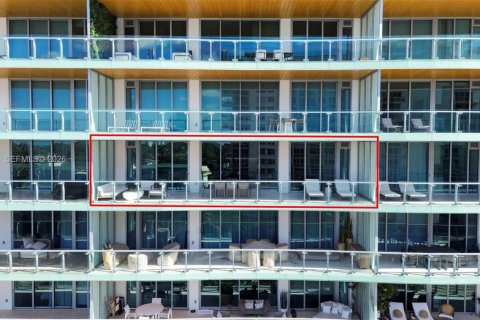 Condominio en venta en Miami Beach, Florida, 2 dormitorios, 115.66 m2 № 2088485 - foto 2