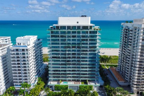 Condominio en Miami Beach, Florida, 2 dormitorios № 2088485