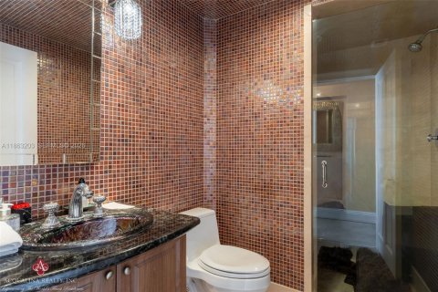 Купить кондоминиум в Санни-Айлс-Бич, Флорида 4 спальни, 254.18м2, № 1979279 - фото 7