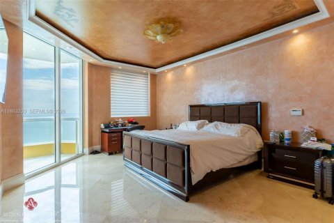 Купить кондоминиум в Санни-Айлс-Бич, Флорида 4 спальни, 254.18м2, № 1979279 - фото 8