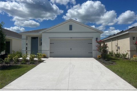 Casa en alquiler en Umatilla, Florida, 4 dormitorios, 154.68 m2 № 1829529 - foto 1