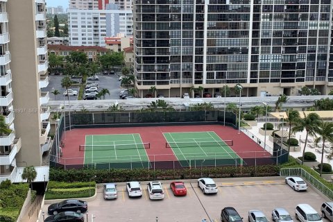Copropriété à louer à Hallandale Beach, Floride: 1 chambre, 80.82 m2 № 2170956 - photo 16
