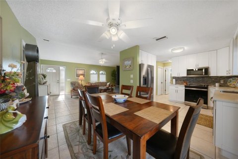Villa ou maison à vendre à Port Charlotte, Floride: 2 chambres, 124.3 m2 № 2212478 - photo 7