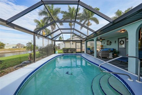 Villa ou maison à vendre à Port Charlotte, Floride: 2 chambres, 124.3 m2 № 2212478 - photo 23
