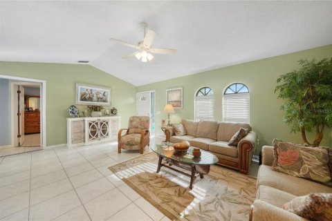 Villa ou maison à vendre à Port Charlotte, Floride: 2 chambres, 124.3 m2 № 2212478 - photo 6
