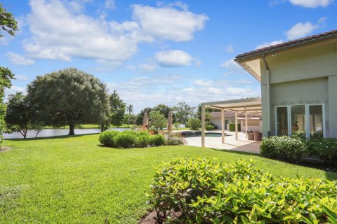 House in Palm Beach Gardens, Florida 4 bedrooms, 608.14 sq.m. № 2178006 - photo 23