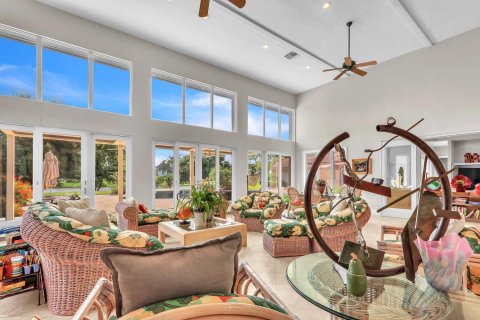 House in Palm Beach Gardens, Florida 4 bedrooms, 608.14 sq.m. № 2178006 - photo 4