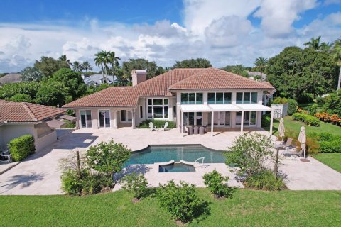 House in Palm Beach Gardens, Florida 4 bedrooms, 608.14 sq.m. № 2178006 - photo 24