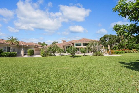 House in Palm Beach Gardens, Florida 4 bedrooms, 608.14 sq.m. № 2178006 - photo 20