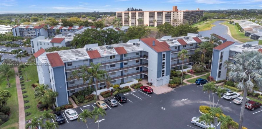 Condo in Delray Beach, Florida, 2 bedrooms  № 1836615