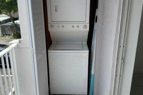 Снять в аренду кондоминиум в Хайалиа, Флорида 2 спальни, 95.13м2, № 2037008 - фото 11