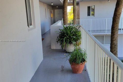 Condo à Hialeah, Floride, 2 chambres  № 2037008