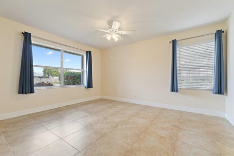 Touwnhouse à vendre à Jupiter, Floride: 2 chambres, 106.65 m2 № 2088079 - photo 11