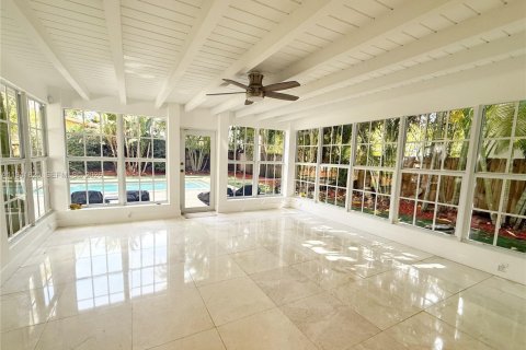 Casa en venta en Miami Beach, Florida, 5 dormitorios, 234.67 m2 № 2001863 - foto 13